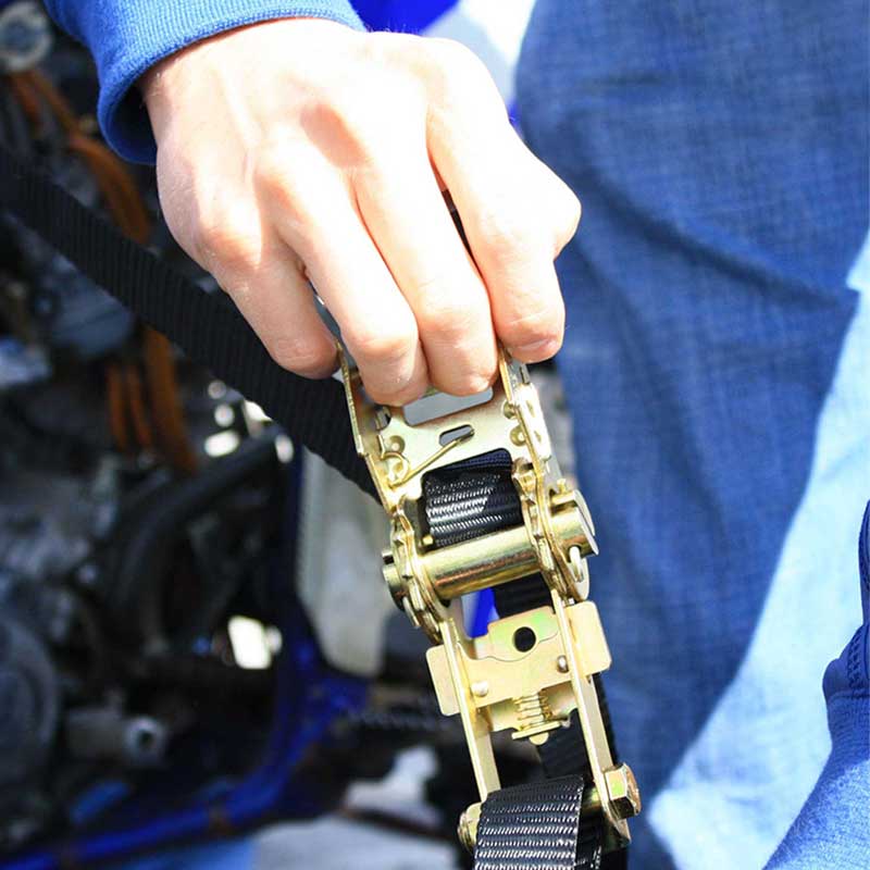 1 インチ x 6 フィートの高強度オートバイ用ラチェットタイダウンストラップ、12 インチの縫い付けループ付き
