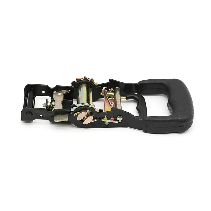 1.5 インチのラバーハンドルラチェットベルトバックル